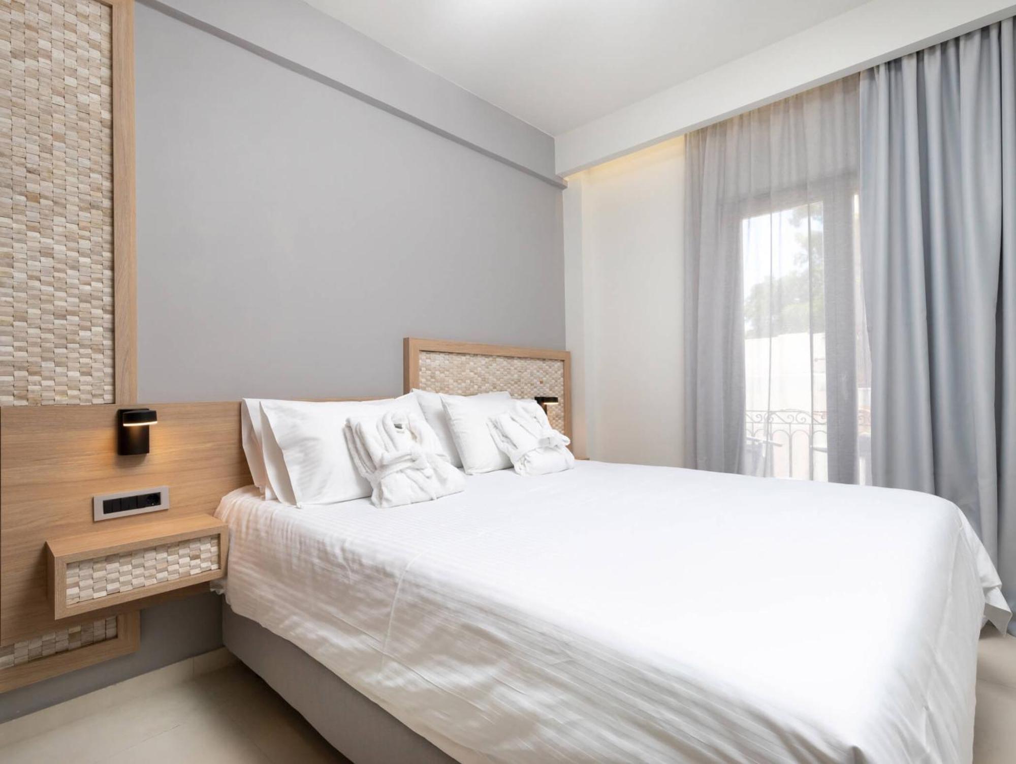 Metropolitan Pearl Boutique Hotel La Canea Esterno foto