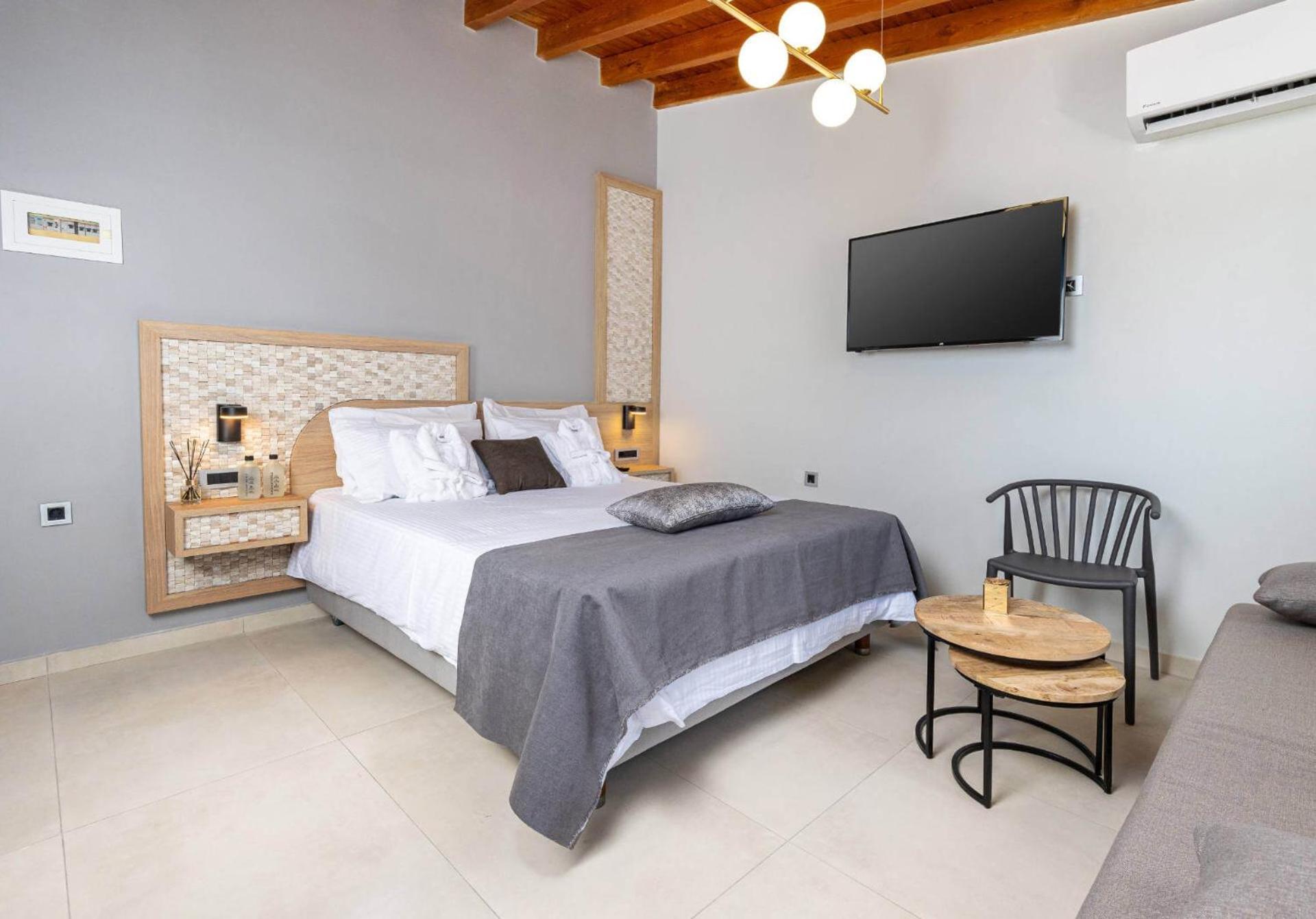 Metropolitan Pearl Boutique Hotel La Canea Esterno foto